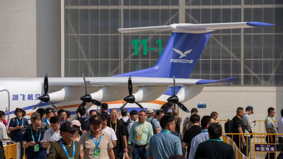 翊飞航空科技ES1000大型超短距起降无人运输机珠海航展首秀